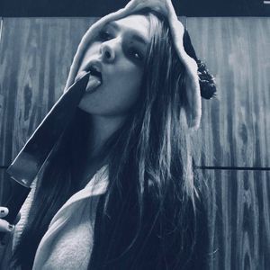 Meet your Posher, Violet